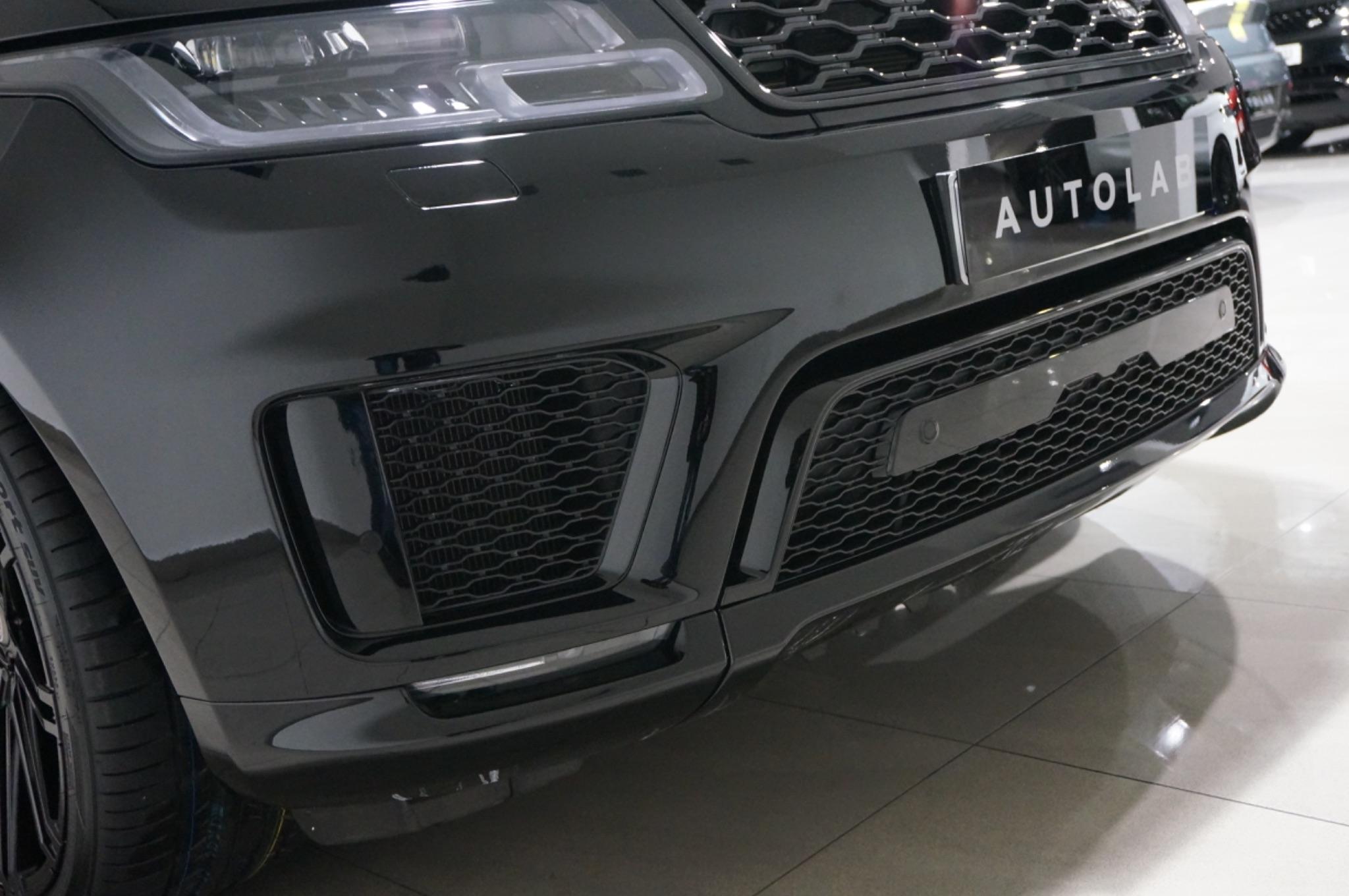 Land Rover Range Rover Sport 3.0 D300 MHEV HSE Silver Auto 4WD Euro 6 (s/s) 5dr